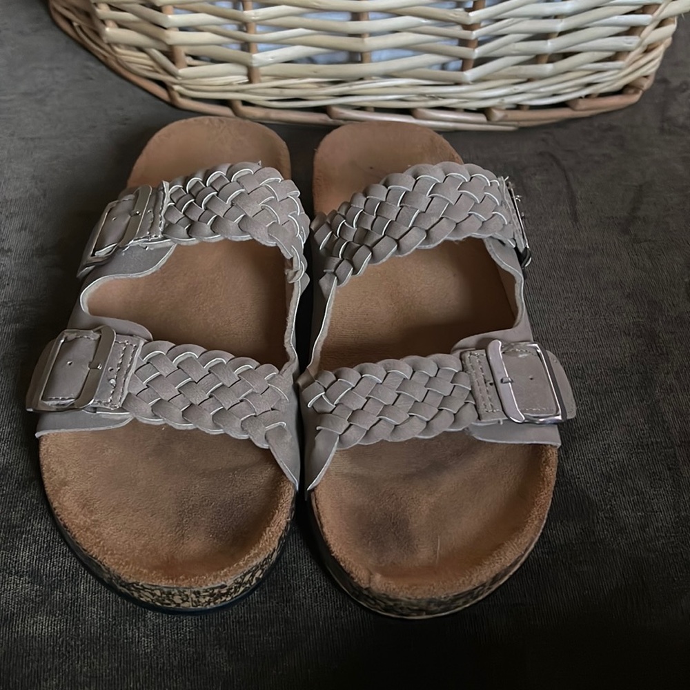 Qupid sandals